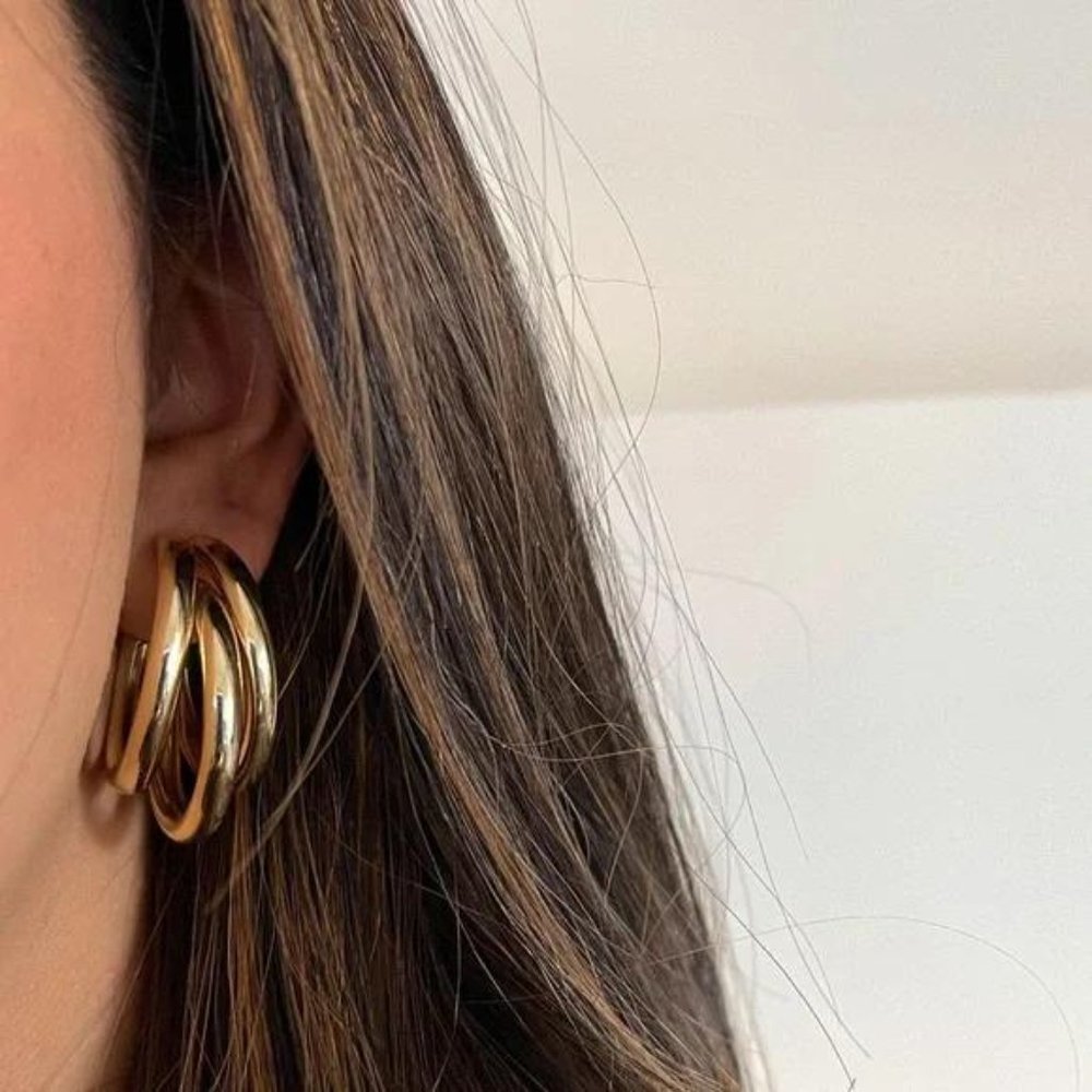 New 18K Gold Chunky Hoops Earrings, NICE EARRINGS, CUTE EARRINGS - Picture 2 of 6